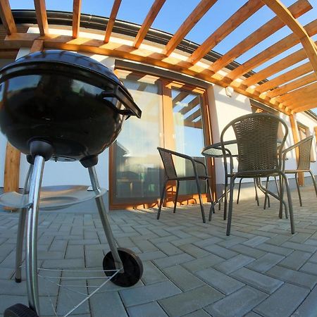 Kamilli Apartamento Bešeňová Exterior foto