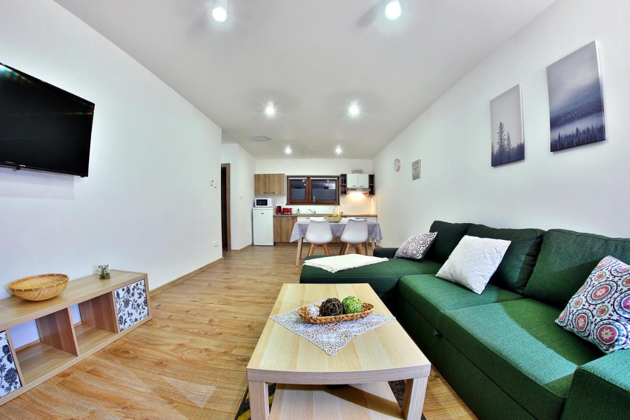 Kamilli Apartamento Bešeňová Exterior foto