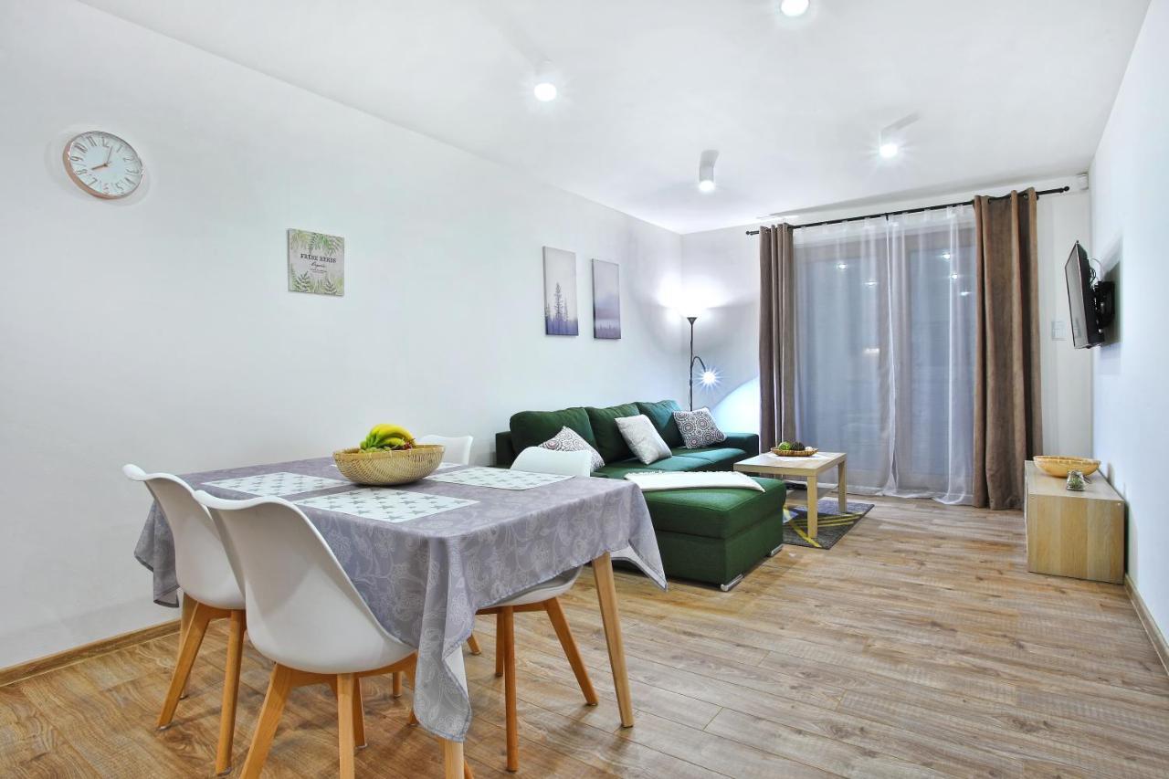Kamilli Apartamento Bešeňová Exterior foto