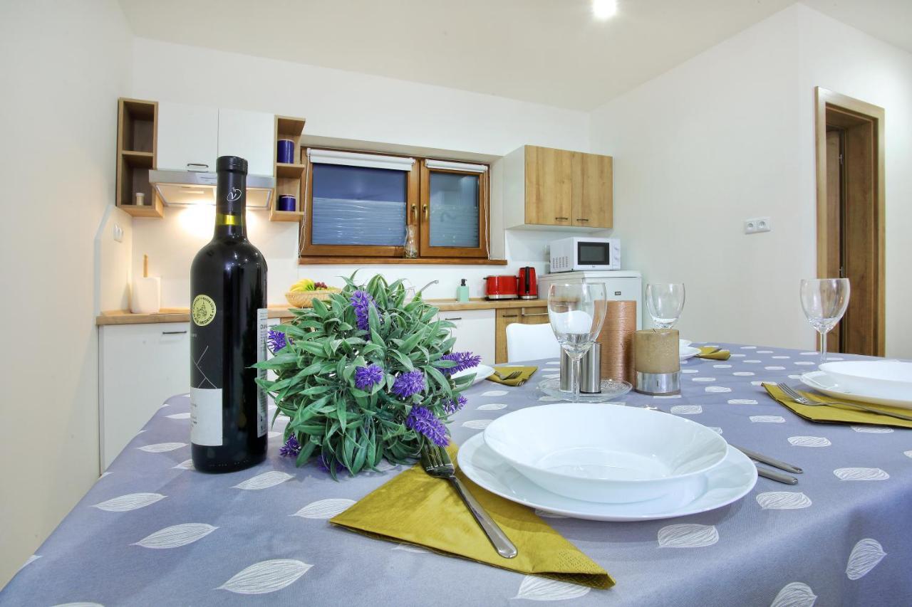 Kamilli Apartamento Bešeňová Exterior foto