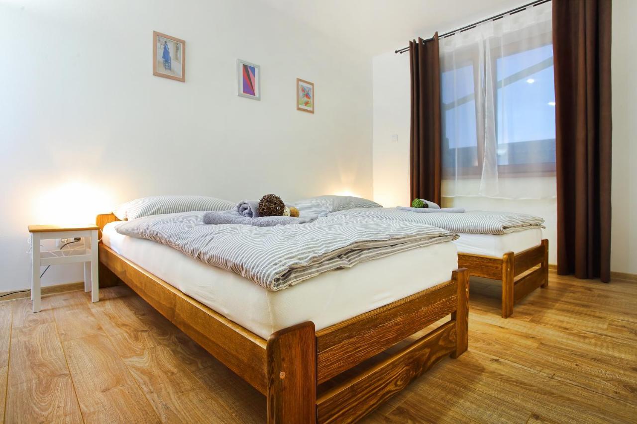 Kamilli Apartamento Bešeňová Exterior foto