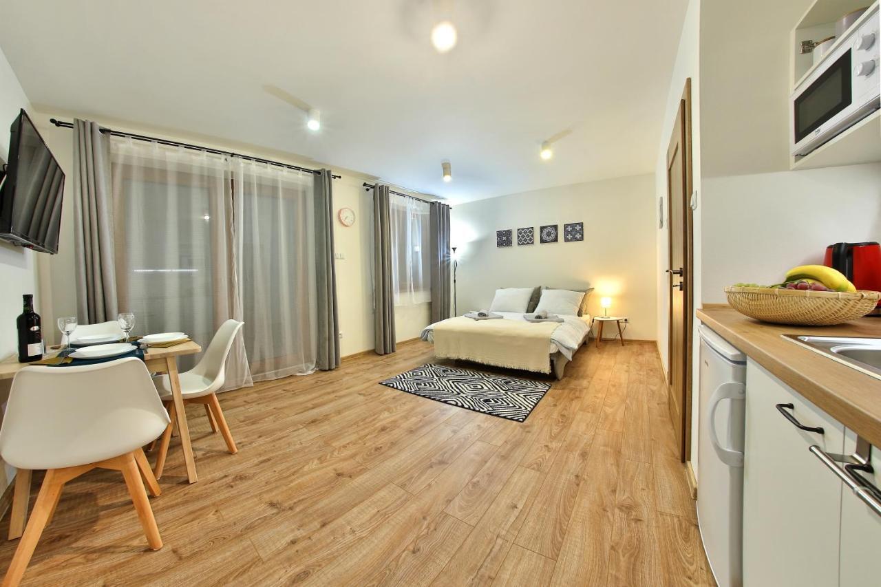Kamilli Apartamento Bešeňová Exterior foto